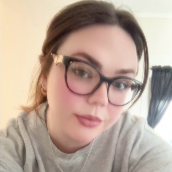 Meet your Posher, JK! - Picture 2 of 5